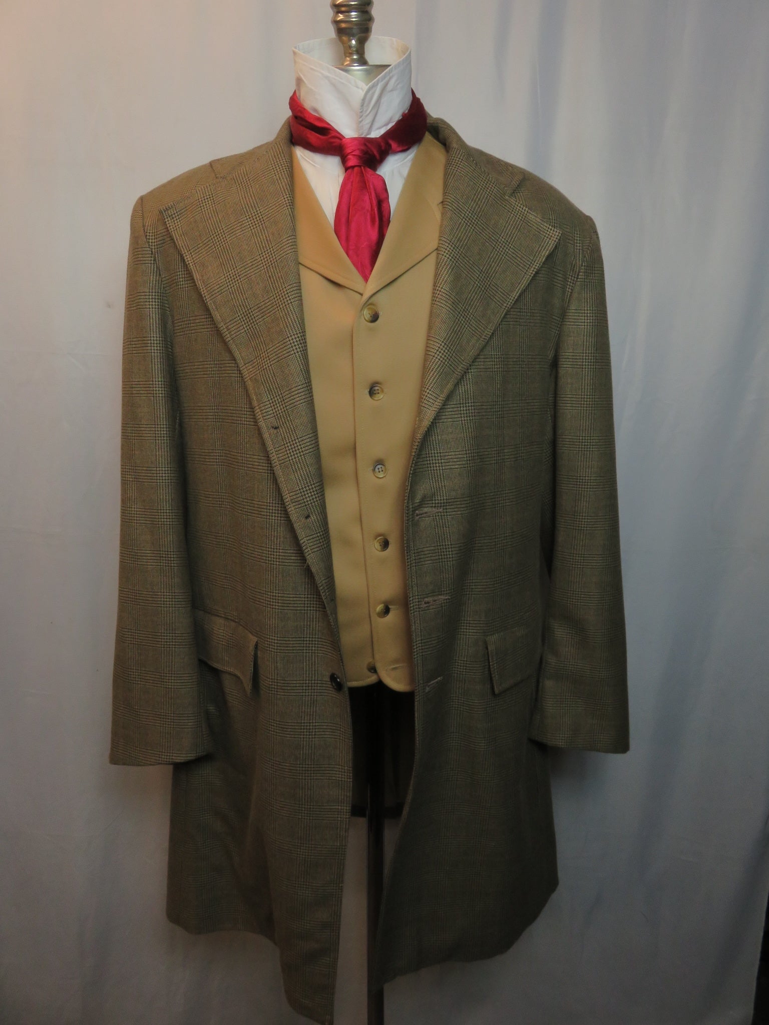 Historical Emporium Men's Brushed Cotton Cutaway Sack Coat 36 Black at   Men's Clothing store